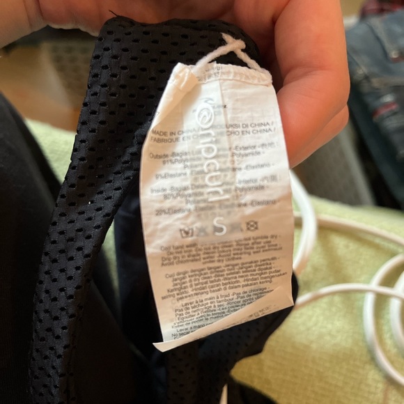 Black Rip Curl Swim top size xs/s - Picture 2 of 2